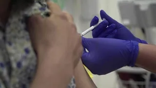 "Schwere Nebenwirkung": AstraZeneca setzt Tests an Corona-Impfstoff aus