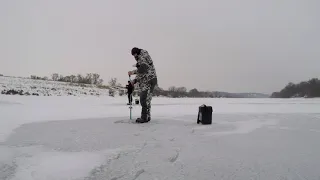 Река Дон Зимняя рыбалка на покаток короткое видео