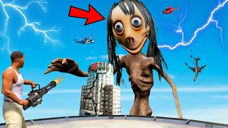 Giant MOMO SIREN HEAD Fight AND Destroys Los Santos In GTA 5 - Epic Battle