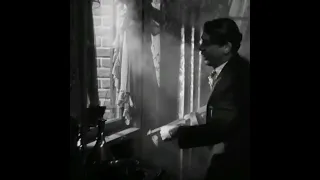 Paul Muni in “Scarface” (1932)Directed by: Howard Hawks 🎬 #oldhollywood #oldbollywood #classic