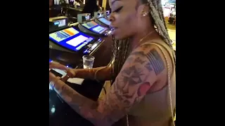 In Las Vegas, how do you know if she's a hooker or not? This is the ultimate test. 100% accuracy.