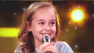 Little Ukrainian Amelia Anisovich sings "Let It Go" from "Frozen" in London 💛💙