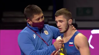 1/2 GR - 55 kg: E. AZIZLI (AZE) v. E. SEFERSHAEV (RUS)