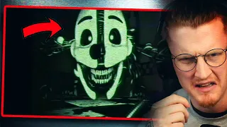 THIS ANIMATRONIC HAS NEVER LOOKED MORE TERRIFYING [FNAF/ VHS Reaction]