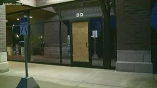 Police investigate Wyoming jewelry store break-in