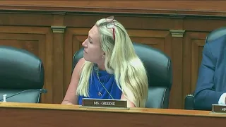 Insults fly during US House committee meeting