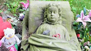 Overleigh Cemetery, Chester, UK. A walk among the memorials in this superb cemetery.