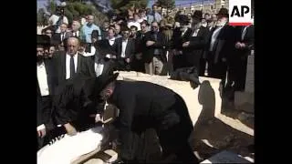 ISRAEL: JERUSALEM: FUNERAL OF FORMER CHIEF RABBI JAKOBOVIT