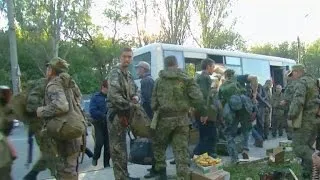 Ukraine's Mariupol residents brace for fight against pro-Russian rebels
