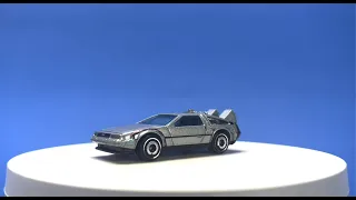 Машинка Hot Wheels DeLorean DMC 12 Back To The Future Time Machine Screen Time HCV54 в RetroMagaz