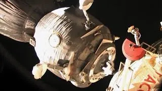 Soyuz Capsule Out of Control During Re-entry