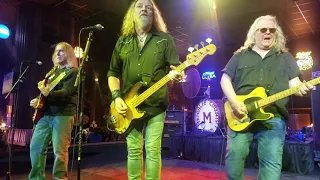 Kentucky Headhunters --- Spirit in The Sky/ Dumas Walkers