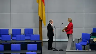 Scholz als Bundeskanzler vereidigt | AFP