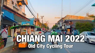 【4K🇹🇭】Evening Cycling Around Chiang Mai Old City (March 2022) - Thailand 4K Tour