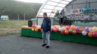 танец вожатого))