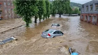 Chuva forte provoca destruição em Santa Catarina