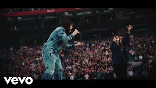 Passion, Kari Jobe, Rachel Halbach - Fall Like Rain (Live From Passion 2024)