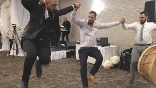 Incredible Lebanese dabke dance | هاد الفيديو بيخلّي المشلول يدبك والأخرس يحكي