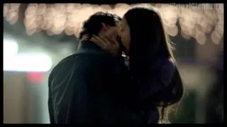 The Vampire Diaries - 3x19 - Elena kisses Damon HOT bed motel scene
