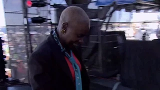 Angelique Kidjo - Tumba - 8/13/2006 - Newport Jazz Festival (Official)