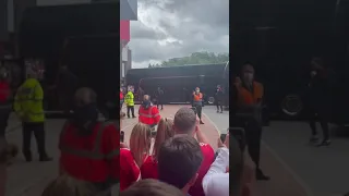 Jadon sancho getting the warm welcome by united fans at Old trafford