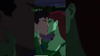 Poison ivy KISSES superman?!  #shorts #superman #batman #greenlantern #dc