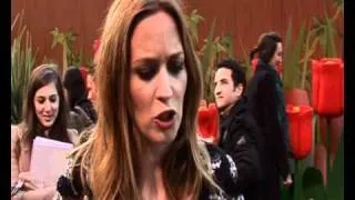 Emily Blunt interview at Gnomeo and Juliet premiere