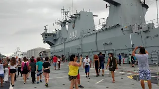 Entrando no Navio PHM Atlântico da Marinha do Brasil em Santos SP