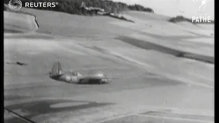 Dramatic low level flying bomber footage (1943)