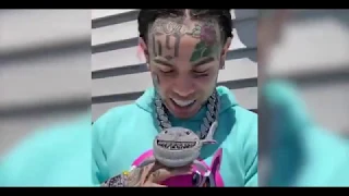 Tekashi 69 flashes his watches, jewelry and stacks of cash