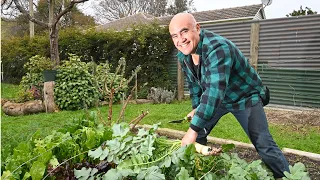 One Minute Gardening with Adrian Sutherland