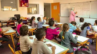 Scandale d'une prof de Français au Maroc qui donne ses cours à distance pendant le confinement !