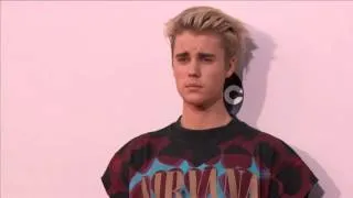 Justin Bieber Red Carpet Fashion AMAs 2015