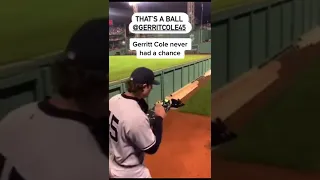 Gerrit Cole gets heckled by fan before Wild Card Game Start 😂 #shorts