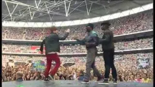 Usher 'OMG'  Live at SummerTime Ball ft will.i.am and joined on stage by JUSTIN BIEBER