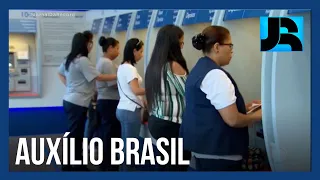 Governo federal deve anunciar ainda neste mês o 13º a mulheres que recebem o Auxílio Brasil
