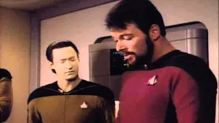 Commander Riker Makes Scrambled Eggs