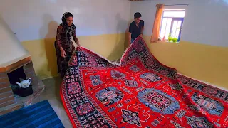 Nomadic House Decoration: carpeting the bedroom and preparing a dreamy kitchen for Razieh