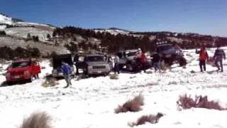 Ulúa4x4 jugando en la Nieve.wmv