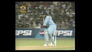 INDIA v NEW ZEALAND INDEPENDENCE CUP ODI #3 BANGALORE (BENGALURU) MAY 14 1997 SACHIN TENDULKAR