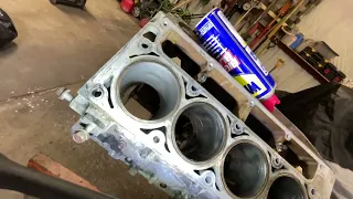 HOW TO Deglazing/Honing Cylinders 5.3L Engine Build