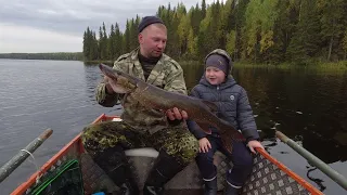 ЖИВЁМ в ТАЙГЕ ЧЕТЫРЕ ДНЯ. ВЗЯЛ СЕМЬЮ и УЕХАЛИ НА КОРДОН. ДАЛЬНЯЯ ИЗБА. РЫБАЛКА на ЩУКУ. Часть третья