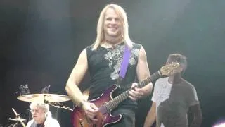 Deep Purple - Black night Live in Essen 2010 - Steve Morse end solo