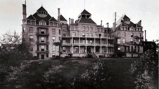 S01E02 The Crescent Hotel