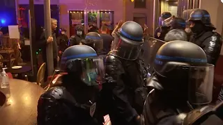 Riot police storm Paris bar during Champions League final over lack of social distancing | Covid-19