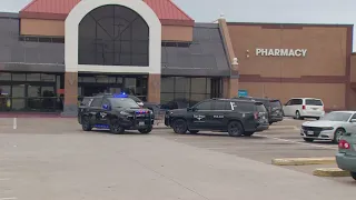 Teen cashier stabbed multiple times in Kroger robbery in Fort Worth, officials say