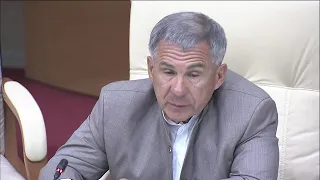 Минниханов поблагодарил всех, кто помогал татарстанцам на самоизоляции  Президент Татарстана Рустам