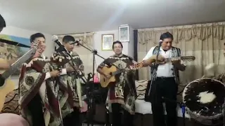 A bailar!!!! con un Mosaico de Sanjuanitos