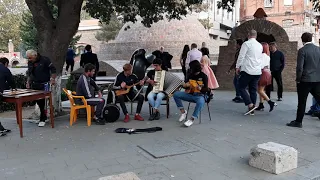 Street singers in Tbilisi. Уличные певцы в Тбилиси