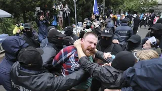 Georgien: Tausende Demonstranten harren vor Parlament aus